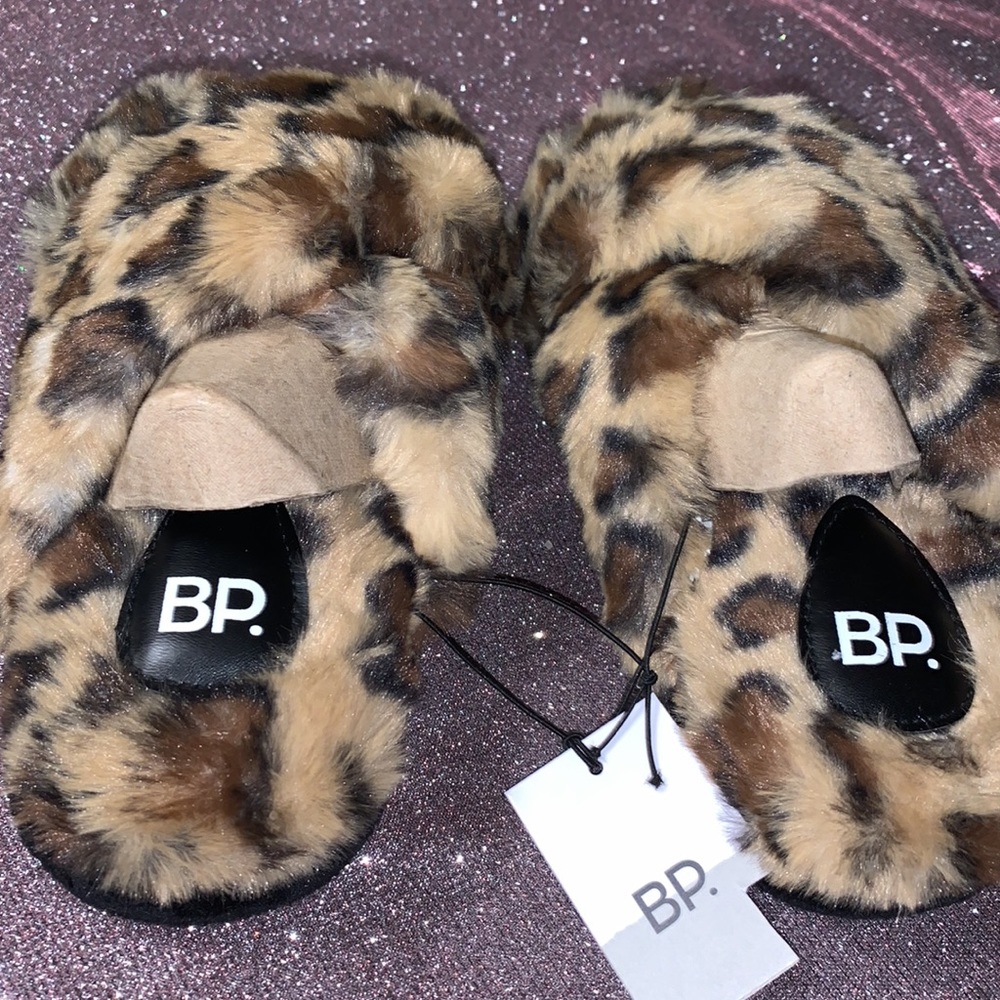 BP Leopard Print Faux Fur Slippers - Picture 5 of 6